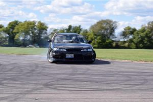 Czubek drifts on an open road.
